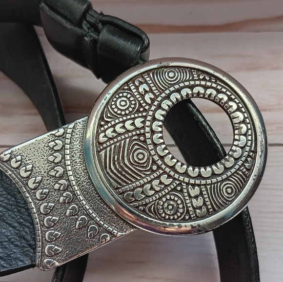 Chico's Women's Adjustable Belt length 46" End to End **4th Pic Shows Curve - Picture 6 of 8